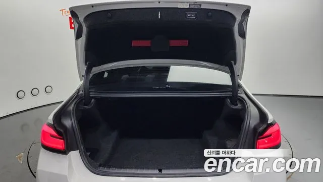 2023 BMW 5 Series (G30) 530i M Sport Package Sold VIN WBA71BH04PCM65043 – dashboard