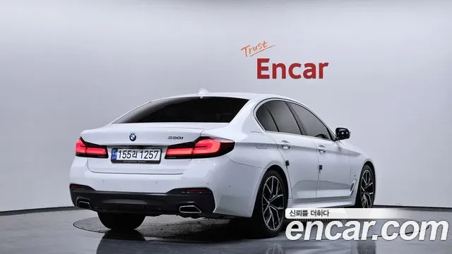 2023 BMW 5Series (G30) 530i M Sport Package Sold VIN WBA71BH09PWY05334 – interior seats
