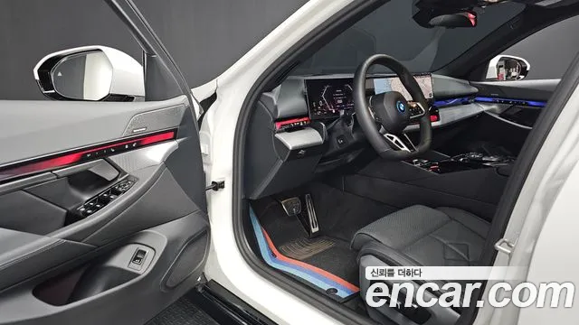 2025 BMW 5 Series (G60) 530e M Sport Sold VIN WBA71FJ02SCV21300 – exterior detail