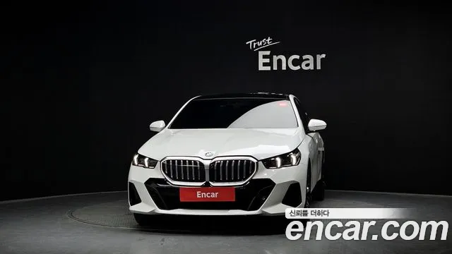 2025 BMW 5 Series (G60) 530e M Sport Sold VIN WBA71FJ02SCV21300 – trunk area