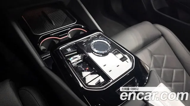 2025 BMW 5 Series (G60) 530e M Sport Sold VIN WBA71FJ09SCT75266 – engine bay