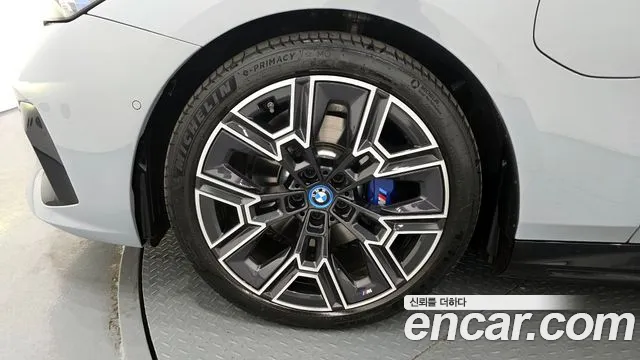 2025 BMW 5 Series (G60) 530e M Sport Sold VIN WBA71FJ09SCT75266 – exterior detail