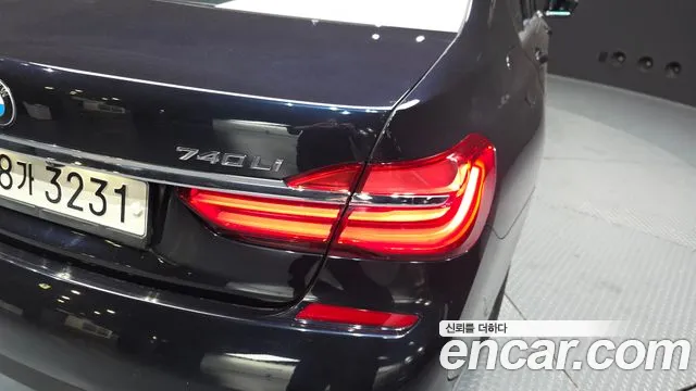 2017 BMW 7 Series (G11) 740Li xDrive M Sport Package VIN WBA7E4100HGV23041