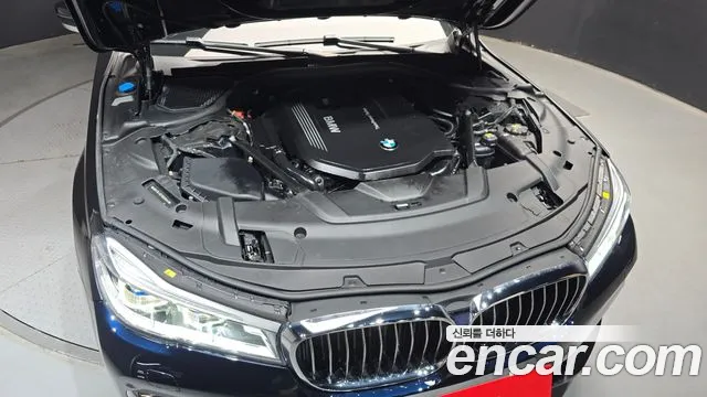 2018 BMW 7 Series (G11) 740Li xDrive M Sport Package VIN WBA7E4107JGV26542