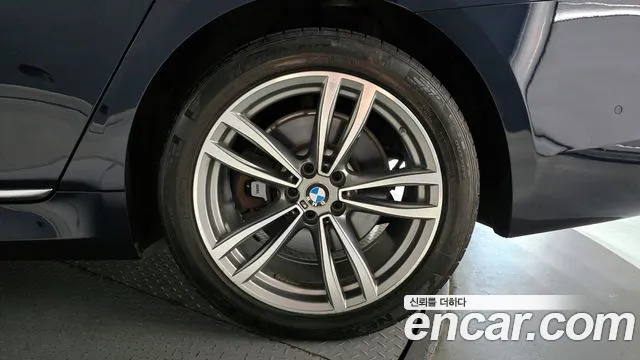 2018 BMW 7 Series (G11) 740Li xDrive M Sport Package Sold VIN WBA7E4107JGV26542 – photo 26