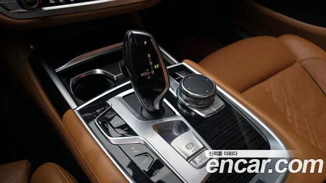 2018 BMW 7 Series (G11) 740Li xDrive M Sport Package Sold VIN WBA7E4107JGV27769 – trunk area