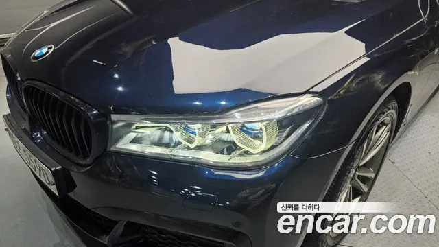2018 BMW 7 Series (G11) 740Li xDrive M Sport Package Sold VIN WBA7E4107JGV27769 – photo 26