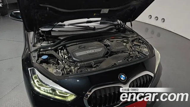 2022 BMW 1Series (F40) 120i Sports Sold VIN WBA7L7106N7K86512 – side profile