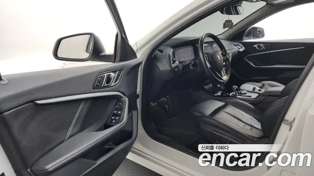 2022 BMW 1 Series (F40) 120i Advantage Sold VIN WBA7L7108N7K46996 – exterior detail