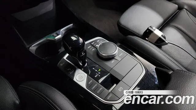 2022 BMW 1 Series (F40) 120i Advantage Sold VIN WBA7L7108N7K46996 – trunk area