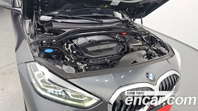 2021 BMW 1 Series (F40) 120i Sports VIN WBA7L710XM7J31802