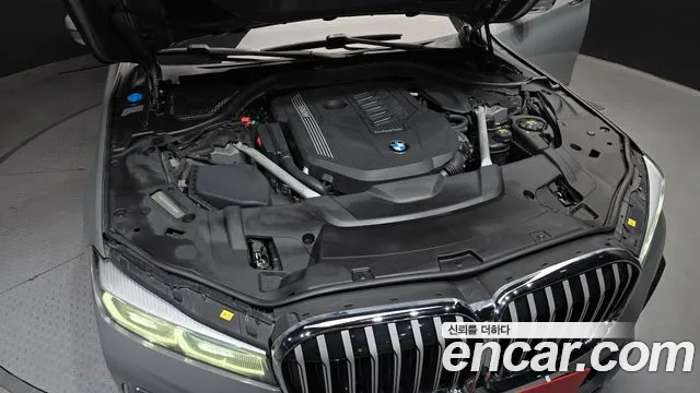 2022 BMW 7 Series (G11) 740i M Sport Sold VIN WBA7R2104NCK05998 – photo 16