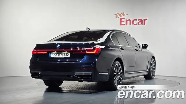 2021 BMW 7 Series (G11) 740i M Sport VIN WBA7R210XMCH14107