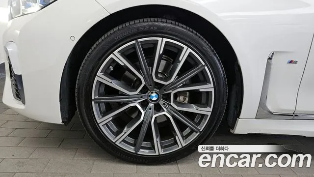 2020 BMW 7 Series (G11) 730d xDrive M Sport Sold VIN WBA7S4104LGL28125 – photo 20