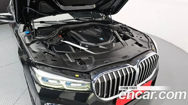2022 BMW 7 Series (G11) 740Li xDrive M Sport Package Sold VIN WBA7T4108NCK75064 – photo 13