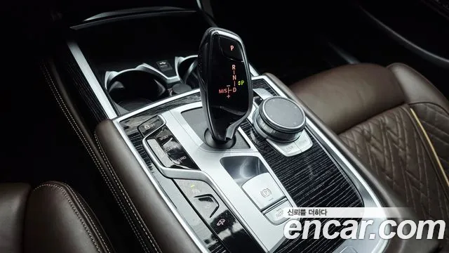2021 BMW 7 Series (G11) 740Li xDrive M Sport Package Sold VIN WBA7T410XMCG47568 – photo 20