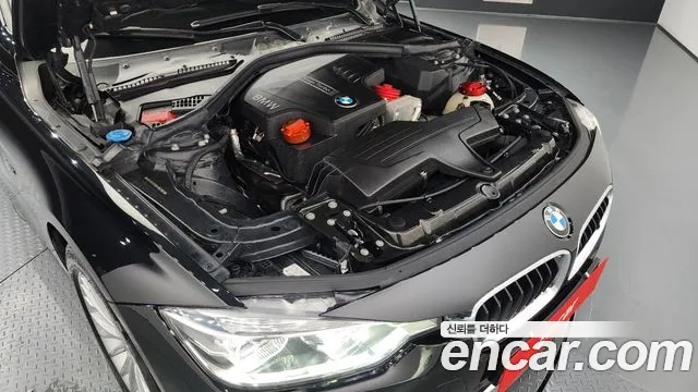 2017 BMW 3 Series (F30) 320i Luxury Sold VIN WBA8A9100HK882660 – photo 11