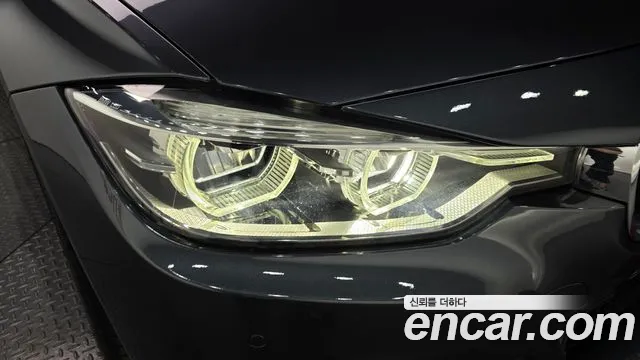 2018 BMW 3Series (F30) 320i M Sport Sold VIN WBA8A9101JAH11088 – photo 13