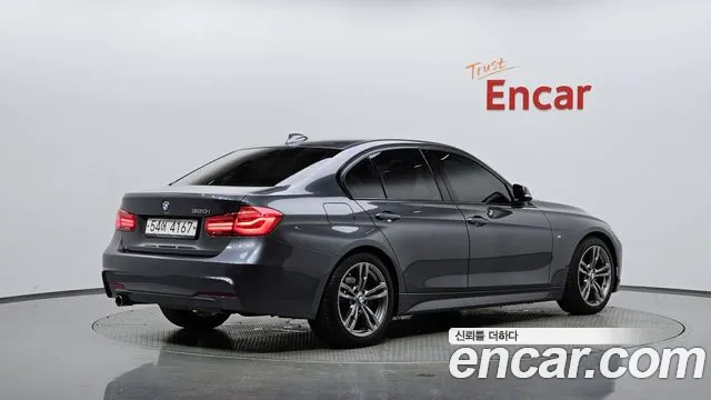 2018 BMW 3Series (F30) 320i M Sport Sold VIN WBA8A9102JK884416 – photo 11