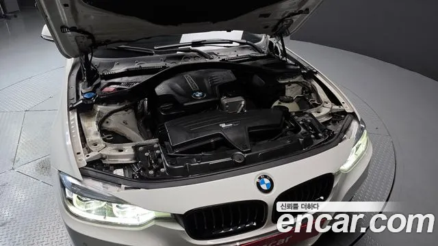 2018 BMW 3Series (F30) 320i M Sport Sold VIN WBA8A9105JAE91874 – photo 14