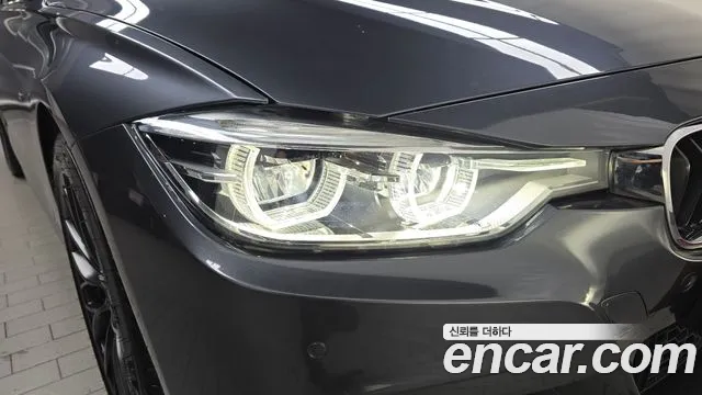 2018 BMW 3Series (F30) 320i M Sport Sold VIN WBA8A9106JAE91463 – photo 14