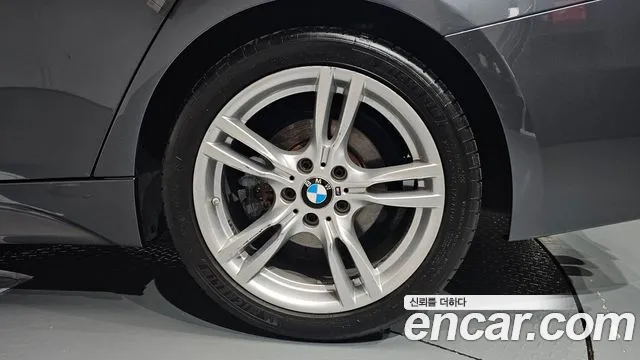 2018 BMW 3 Series (F30) 330i M Sport Shadow VIN WBA8B9102JA826678