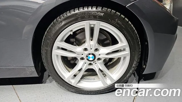 2018 BMW 3 Series (F30) 330i M Sport Shadow VIN WBA8B9103JA826334