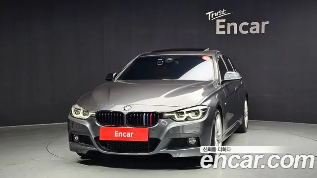 2018 BMW 3 Series (F30) 330i M Sport Shadow Sold VIN WBA8B9103JA826334 – exterior detail 2018 BMW 3 Series (F30) 330i M Sport Shadow Sold VIN WBA8B9103JA826334 – exterior detail