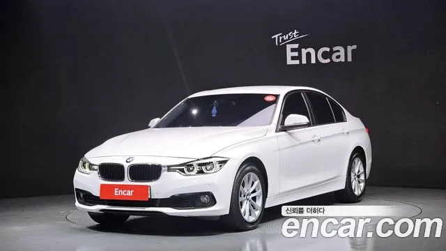 2017 BMW 3Series (F30) 320d Sold VIN WBA8C5100HA070462 – interior seats