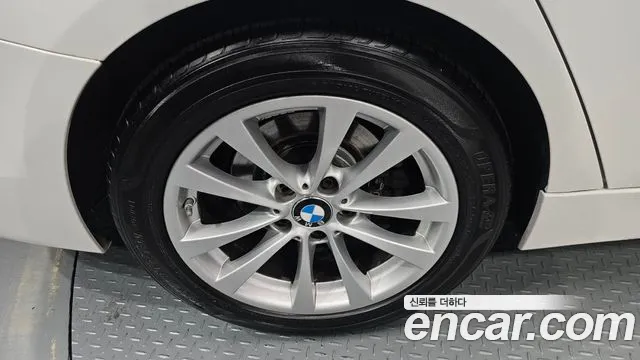 2017 BMW 3Series (F30) 320d Sold VIN WBA8C5100HA070462 – photo 15