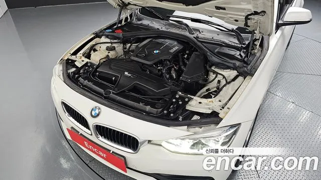 2017 BMW 3Series (F30) 320d Sold VIN WBA8C5100HK857289 – photo 14