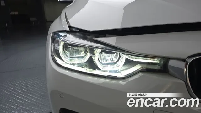 2017 BMW 3Series (F30) 320d Sold VIN WBA8C5103HK857755 – photo 13