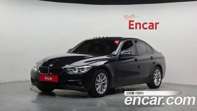 2017 BMW 3Series (F30) 320d Sold VIN WBA8C5105HK857529 – interior seats