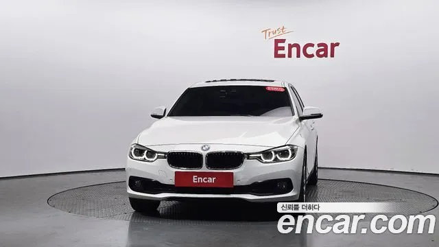 2018 BMW 3Series (F30) 320d Sold VIN WBA8C5105J5L46472 – dashboard