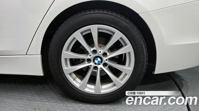 2018 BMW 3Series (F30) 320d Sold VIN WBA8C5105J5L46472 – photo 19