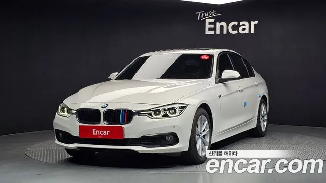 2017 BMW 3Series (F30) 320d Sold VIN WBA8C5107HA070250 – trunk area