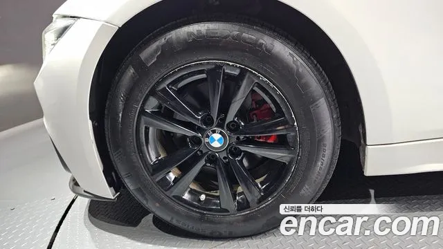 2018 BMW 3Series (F30) 320d ED Edition Sold VIN WBA8D1103JK861168 – photo 14 2018 BMW 3Series (F30) 320d ED Edition Sold VIN WBA8D1103JK861168 – photo 14
