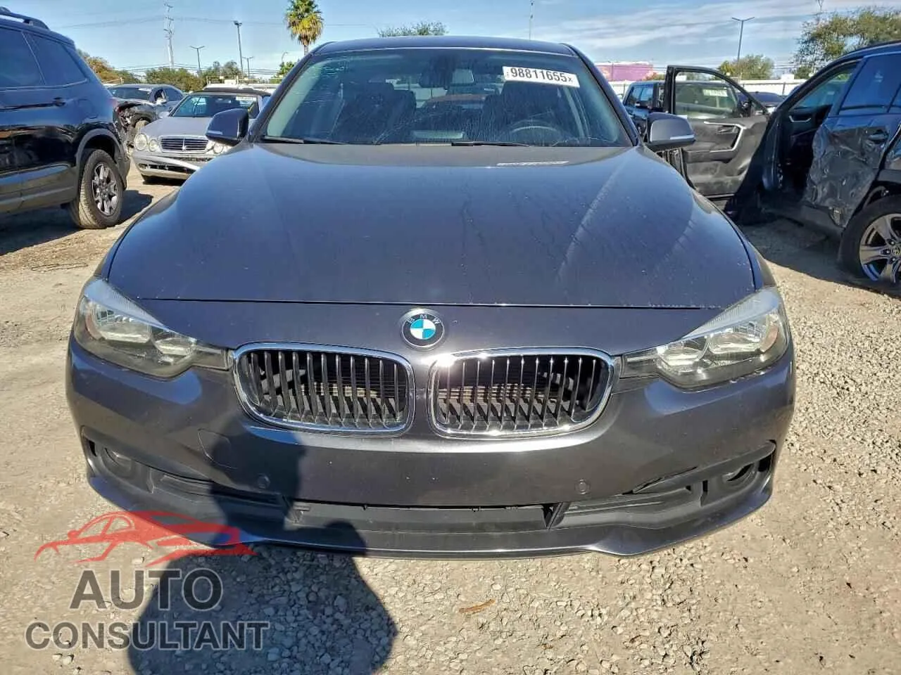 2017 BMW 3 SERIES Damaged VIN WBA8E1G52HNU13657 – interior seats