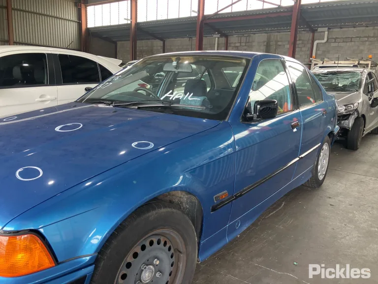 1992 BMW 3 Series Damaged VIN WBACA42050AL28486 – photo 18