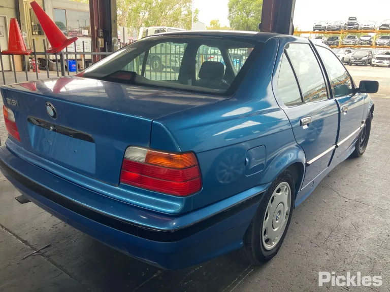 1992 BMW 3 Series Damaged VIN WBACA42050AL28486 – photo 20