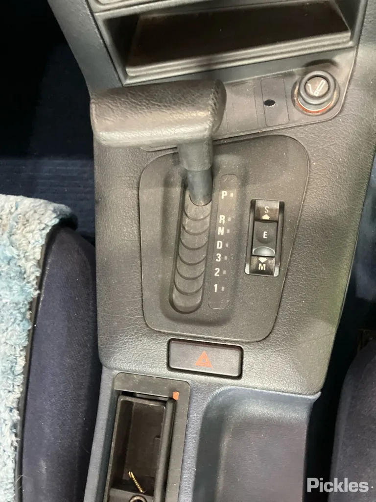 1992 BMW 3 Series Damaged VIN WBACA42050AL28486 – photo 23