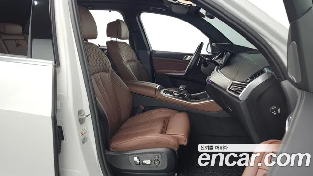 2023 BMW X5 (G05) xDrive 40i M Sport Sold VIN WBACR6108P9R77748 – photo 20