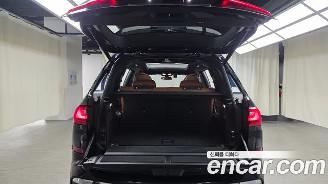 2022 BMW X7 (G07) xDrive 40i M Sport 6STR Sold VIN WBACW2102N9L57248 – trunk area