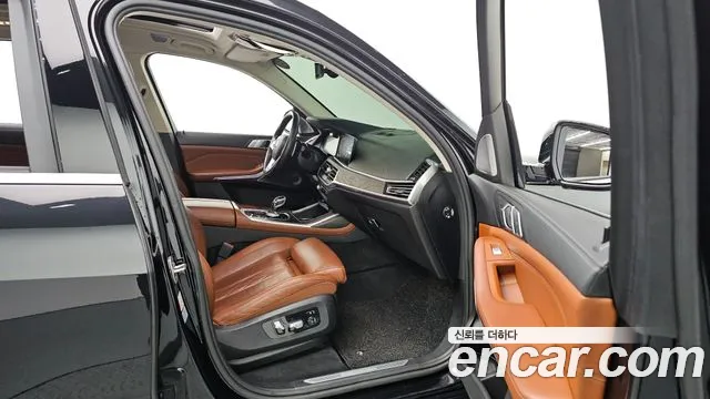 2022 BMW X7 (G07) xDrive 40i Design Pure Excellence 7-Seater Sold VIN WBACW2103N9J64431 – dashboard