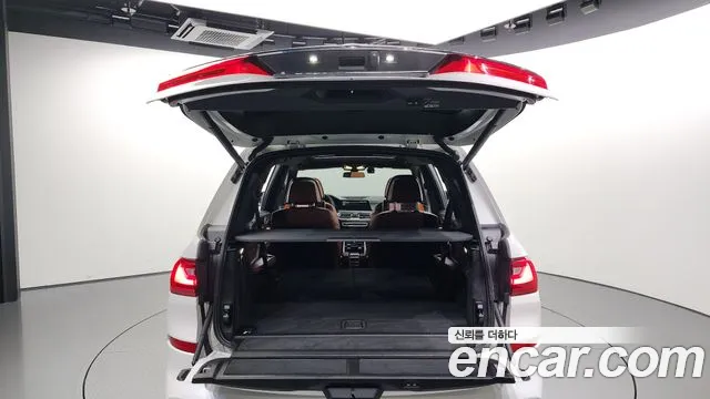 2021 BMW X7 (G07) xDrive 40i M Sport 6STR Sold VIN WBACW2104M9D84016 – rear exterior