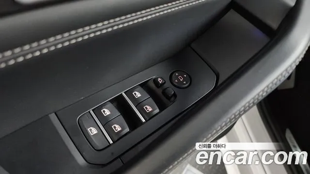 2021 BMW X6 (G06) xDrive40i M Sports Online Exclusive Edition Sold VIN WBACY6102M9G64468 – trunk area