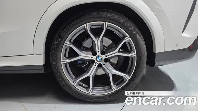 2023 BMW X6 (G06) xDrive40i M Sport Sold VIN WBACY6106P9P97073 – photo 25