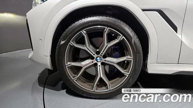 2023 BMW X6 (G06) xDrive40i M Sport Sold VIN WBACY6109P9R53140 – photo 14 2023 BMW X6 (G06) xDrive40i M Sport Sold VIN WBACY6109P9R53140 – photo 14