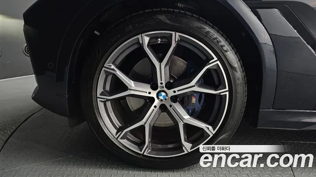 2022 BMW X6 (G06) xDrive40i M Sport Sold VIN WBACY610XN9L66166 – photo 16