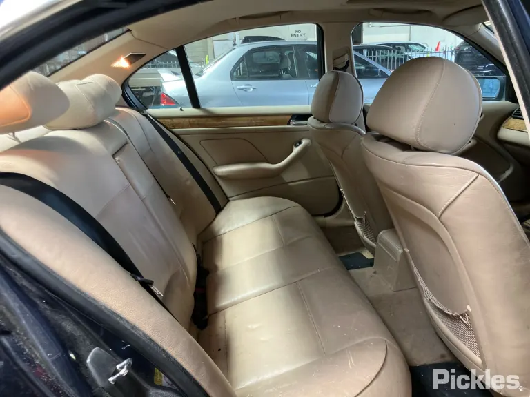 2002 BMW 3 Series Damaged VIN WBAET16010NG38254 – rear exterior